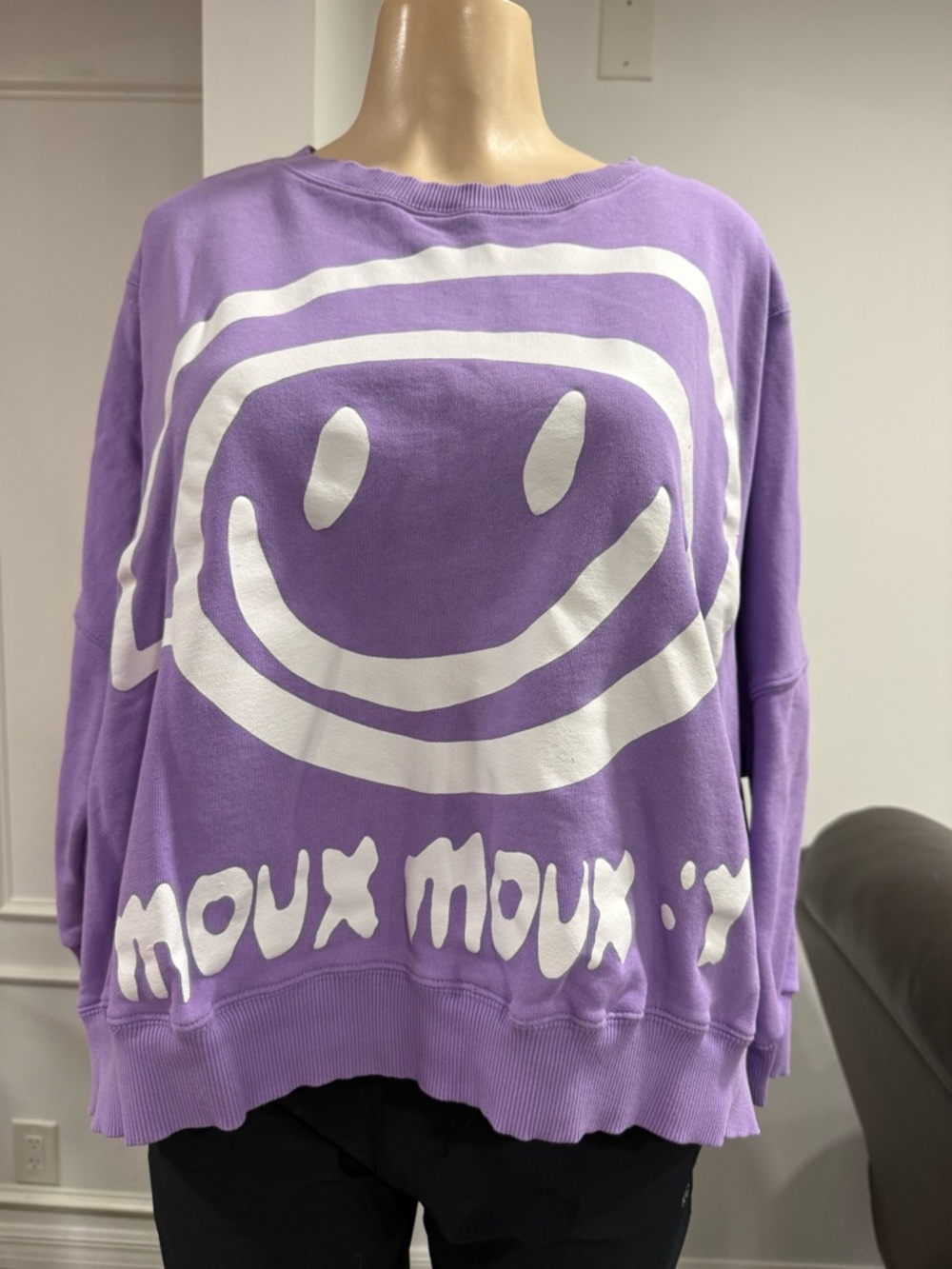 Purple Smiley Graphic Pullover Sweatshirt